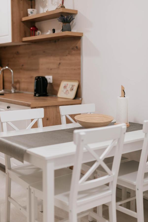 Bell Tower Apartment Mostar Bagian luar foto
