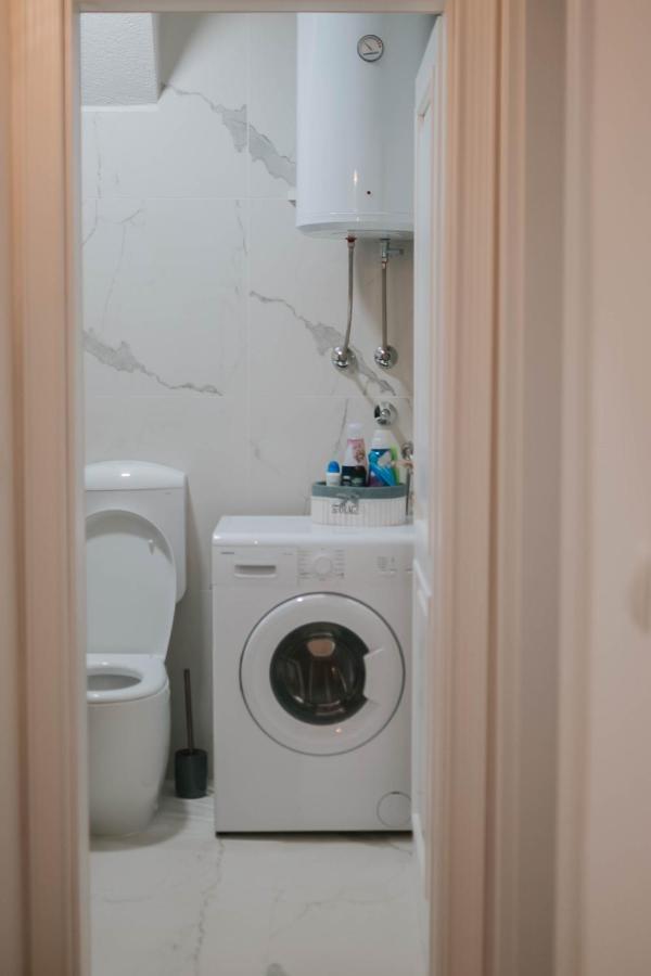 Bell Tower Apartment Mostar Bagian luar foto
