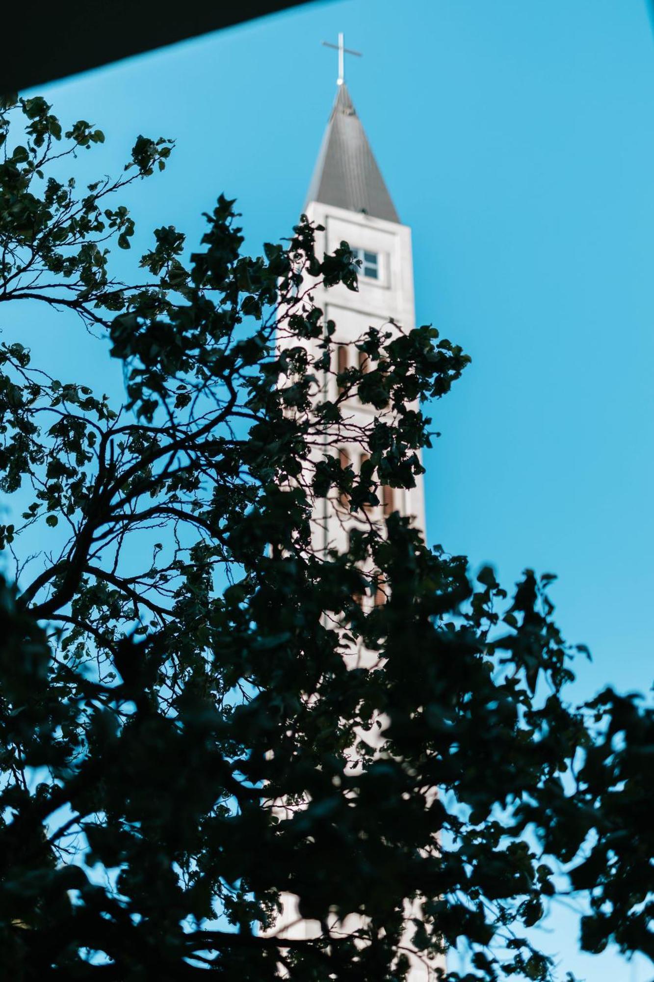 Bell Tower Apartment Mostar Bagian luar foto